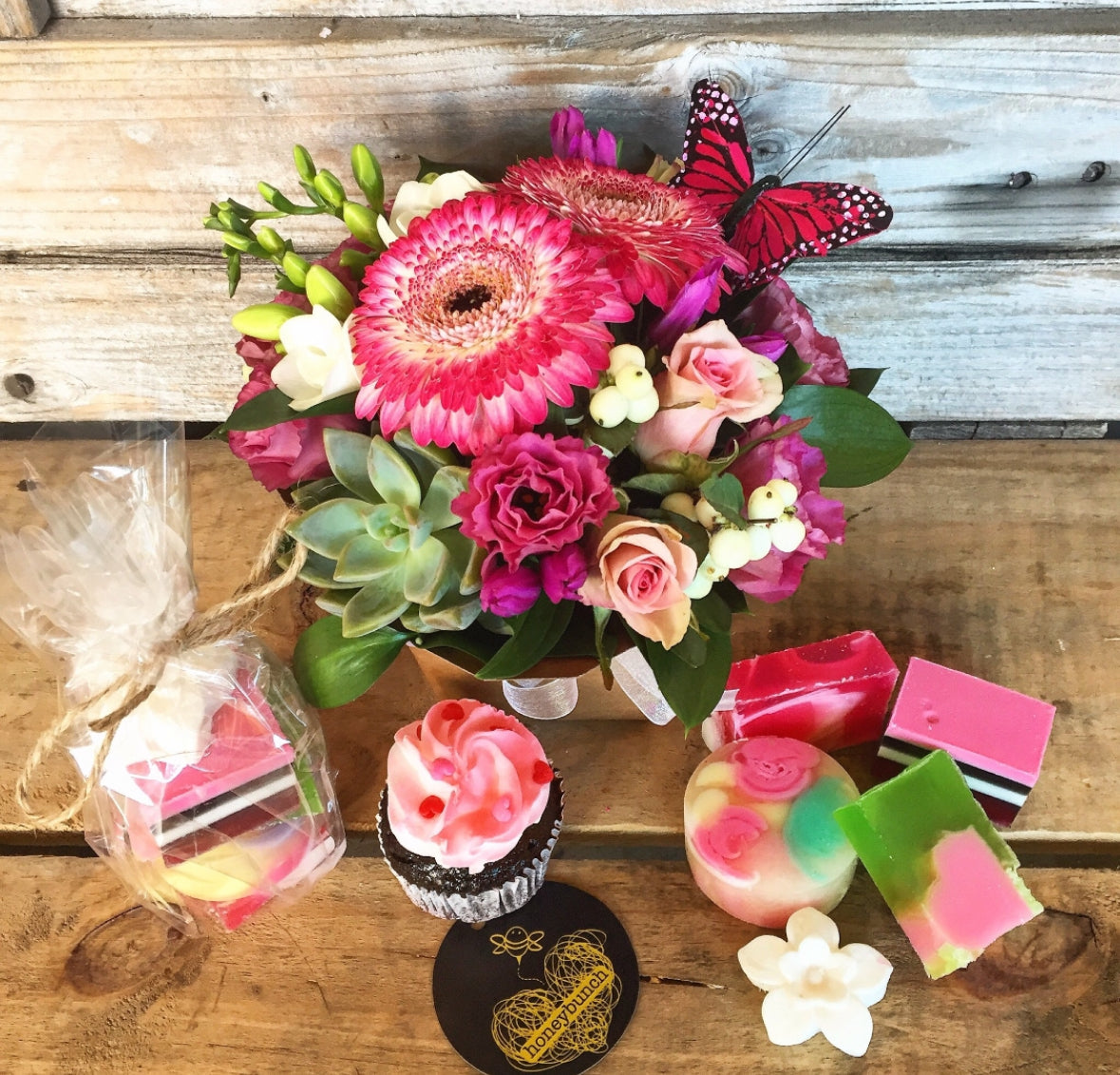 The groupie flower cupcake bundle